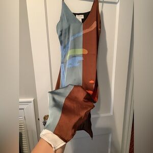 Carmen Marc Valvo CMV 90s strap sleeveless faux silk blue and brown dress